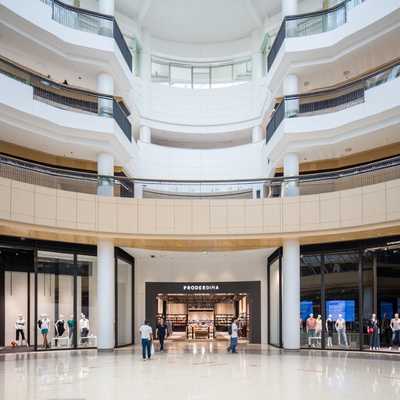 Retail Stores & Shopping Centers