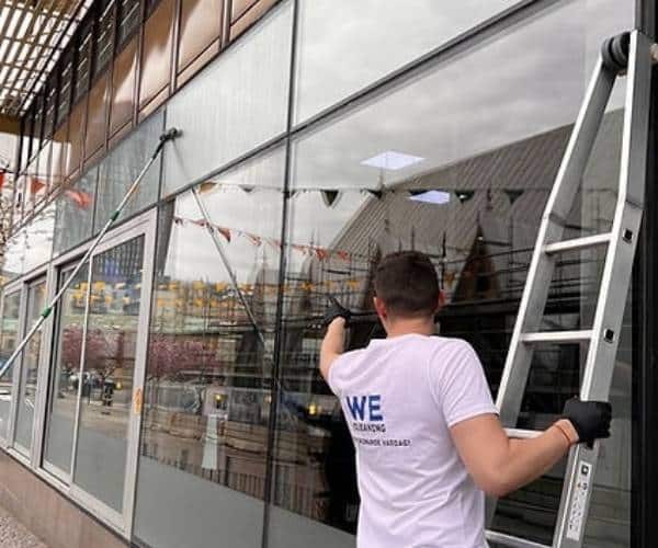 Expert Cleaning For Both Residential & Commercial Spaces